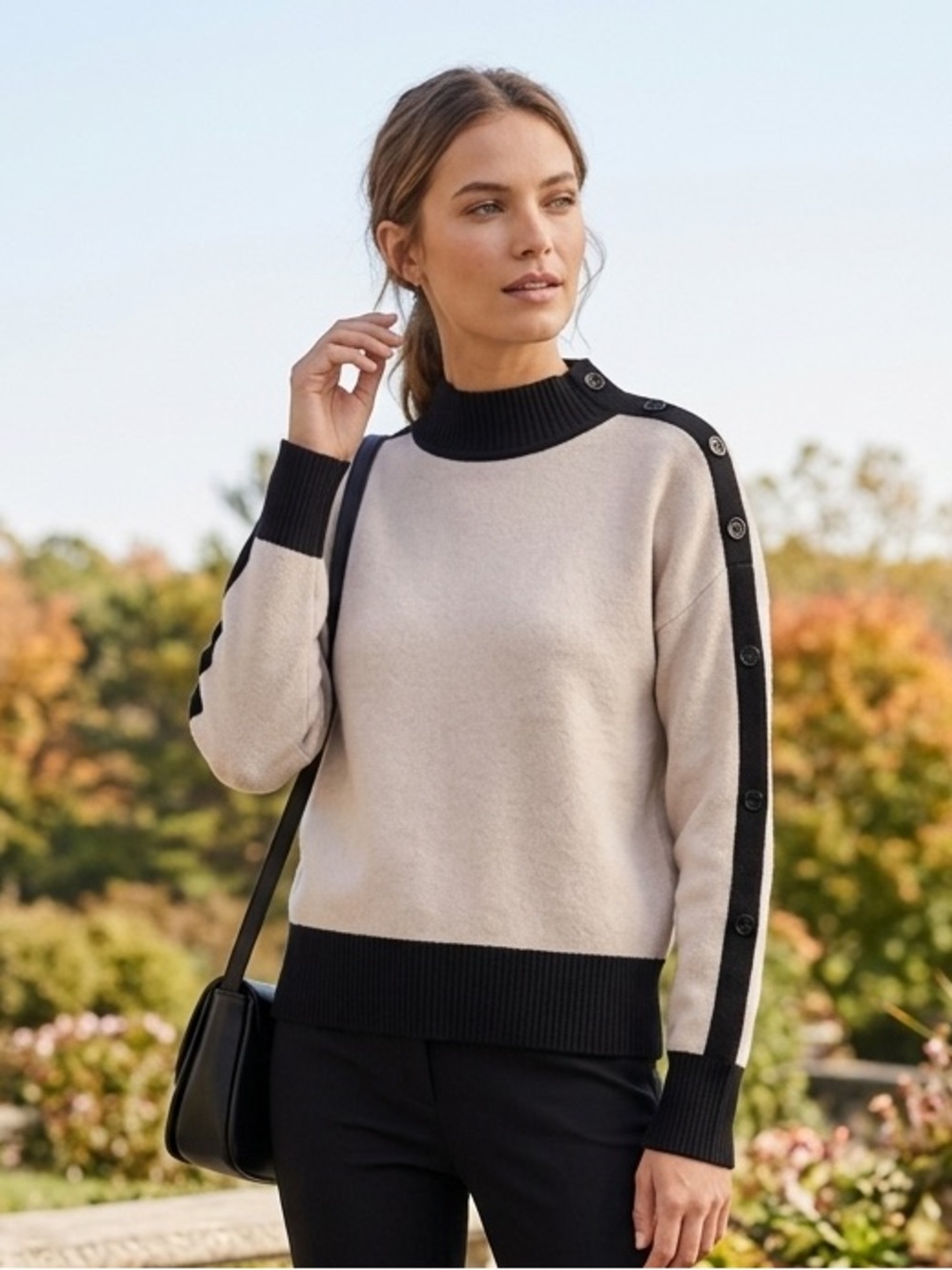 Cynthia Rowley Sz Medium Mock Neck Ivory Black Long Sleeve Sweater Minimalist